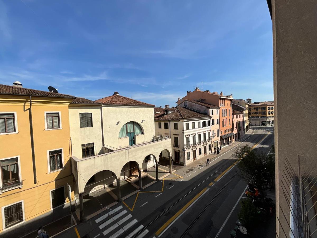 Tito Livio Deluxe Accommodation Padua Exterior foto
